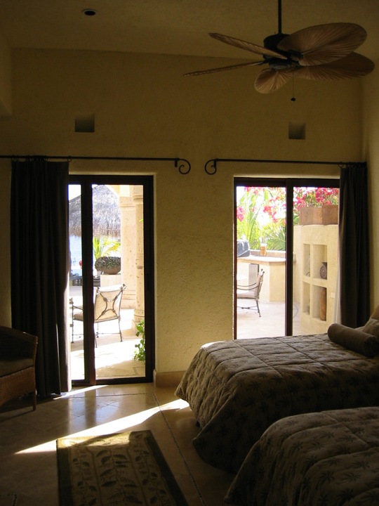 Beds3and4/VBed3.jpg