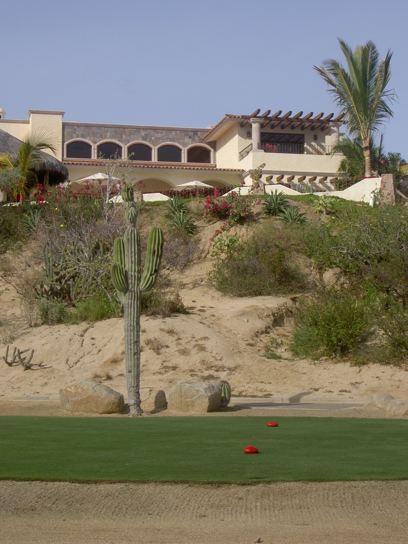 GallerySelection/VRearFromGolfDay.jpg