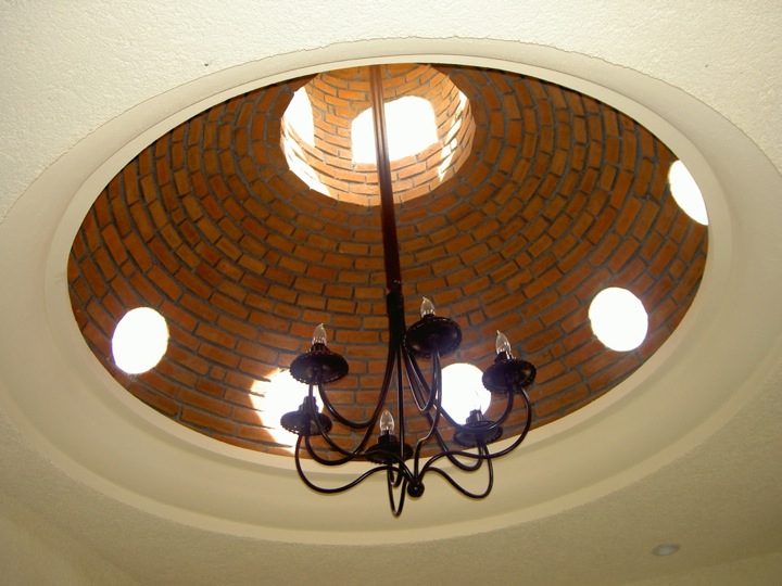 InsideOther/Hbeehive_lights.jpg